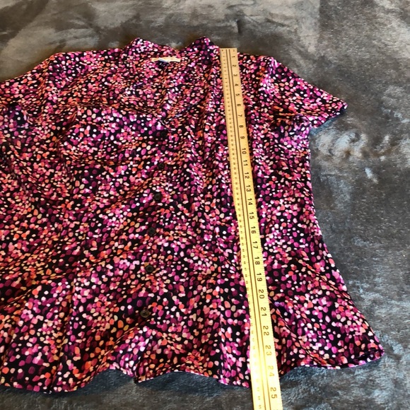 Women’s size medium Dana Buchman button down shirt - Picture 7 of 10